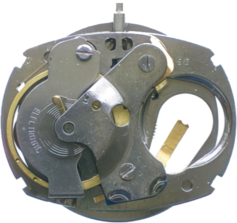 Timex M50, movement side